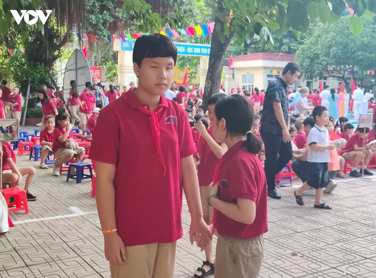 le khai giang o ngoi truong dac biet nhat ha noi - ptcs nguyen Dinh chieu hinh anh 8