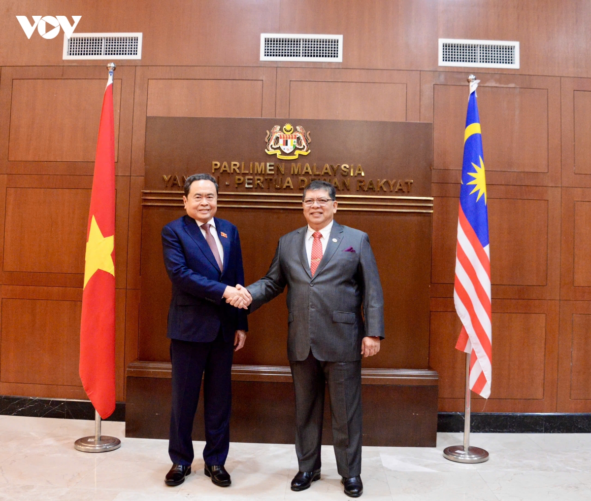 chu tich quoc hoi tran thanh man hoi dam chu tich ha vien malaysia hinh anh 2