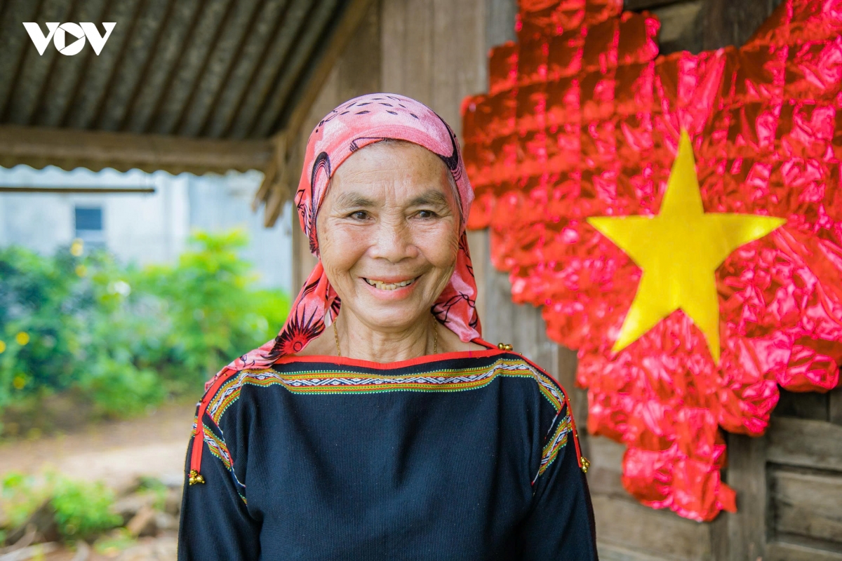 buon lang Dak lak ron rang tet Doc lap, chung niem tu hao cung ca nuoc hinh anh 5