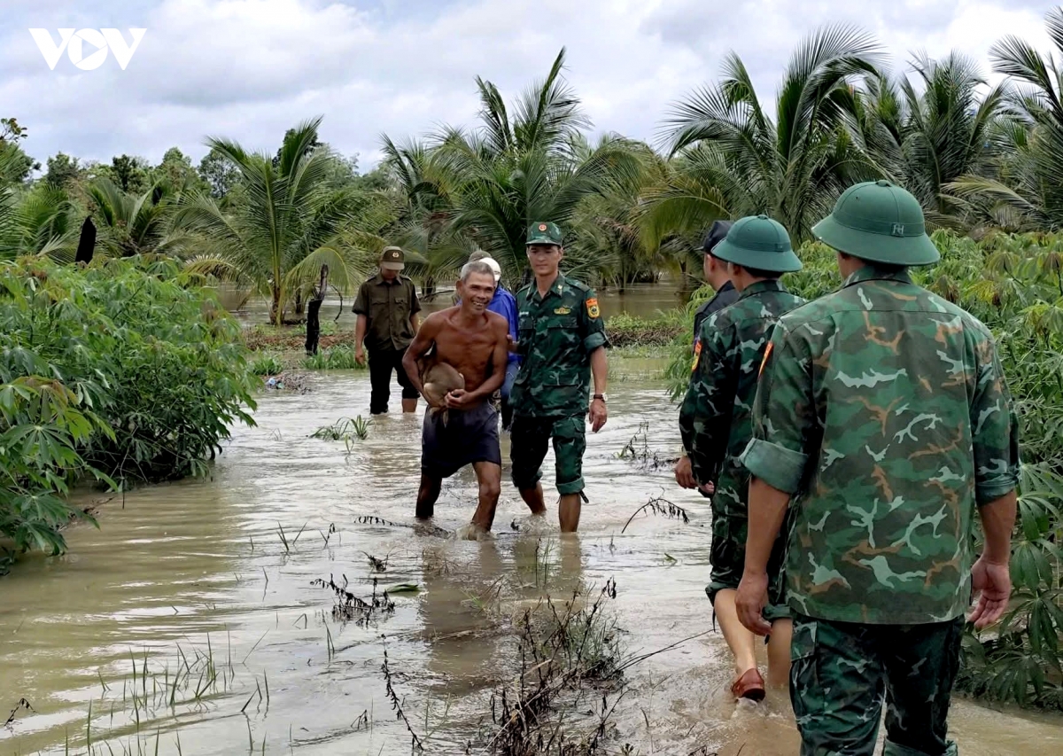80 nam luc luong vu trang Dak lak nguon suc manh tu long dan hinh anh 3