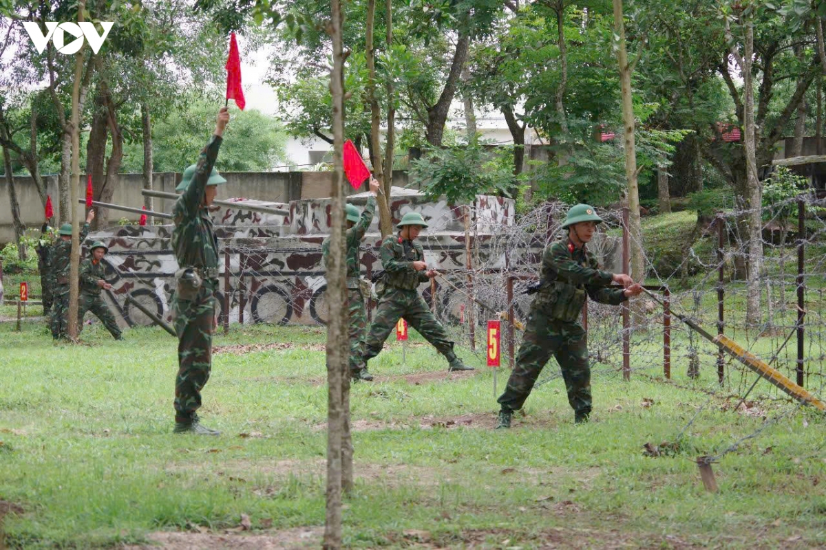 80 nam luc luong vu trang Dak lak nguon suc manh tu long dan hinh anh 1