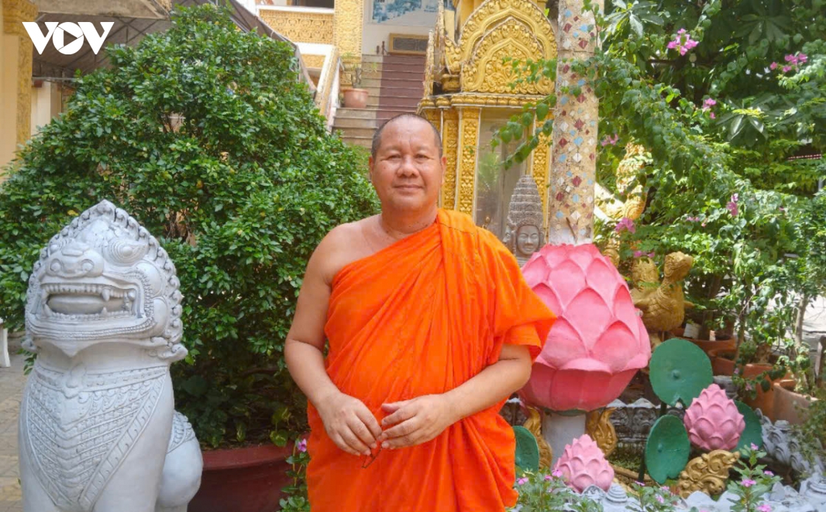 Thượng tọa Trần Sol - Sư cả chùa MuNiRenSây hết lòng vì đạo và đời