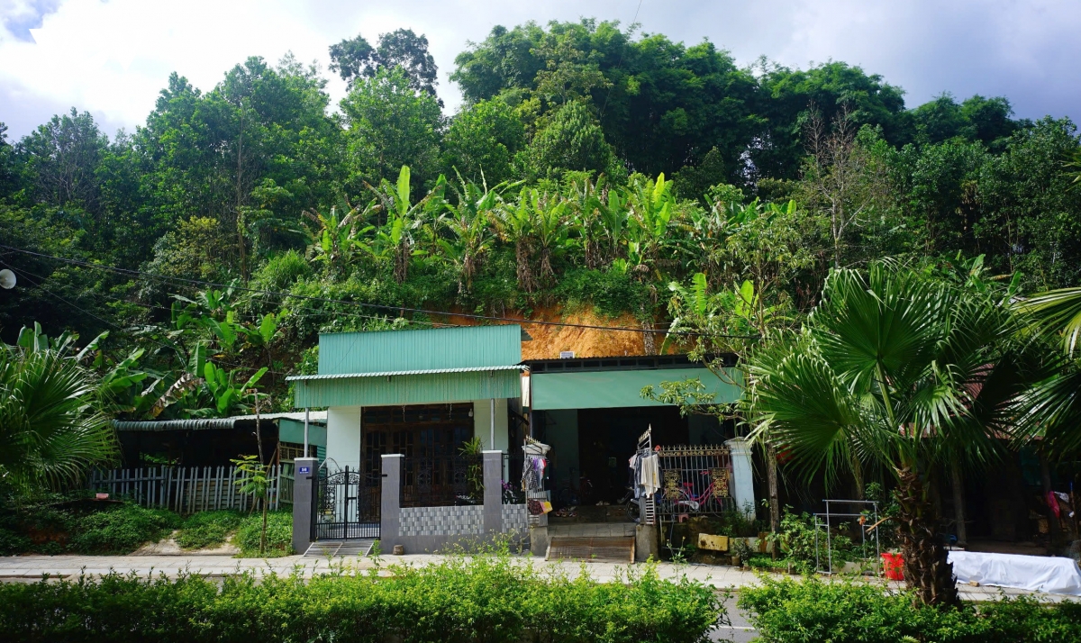 noi lo sat lo cua nguoi dan mien nui Da nang hinh anh 5