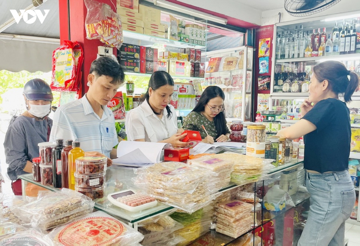 thi truong trung thu Da nang Da dang mau ma, suc mua con de dat hinh anh 3