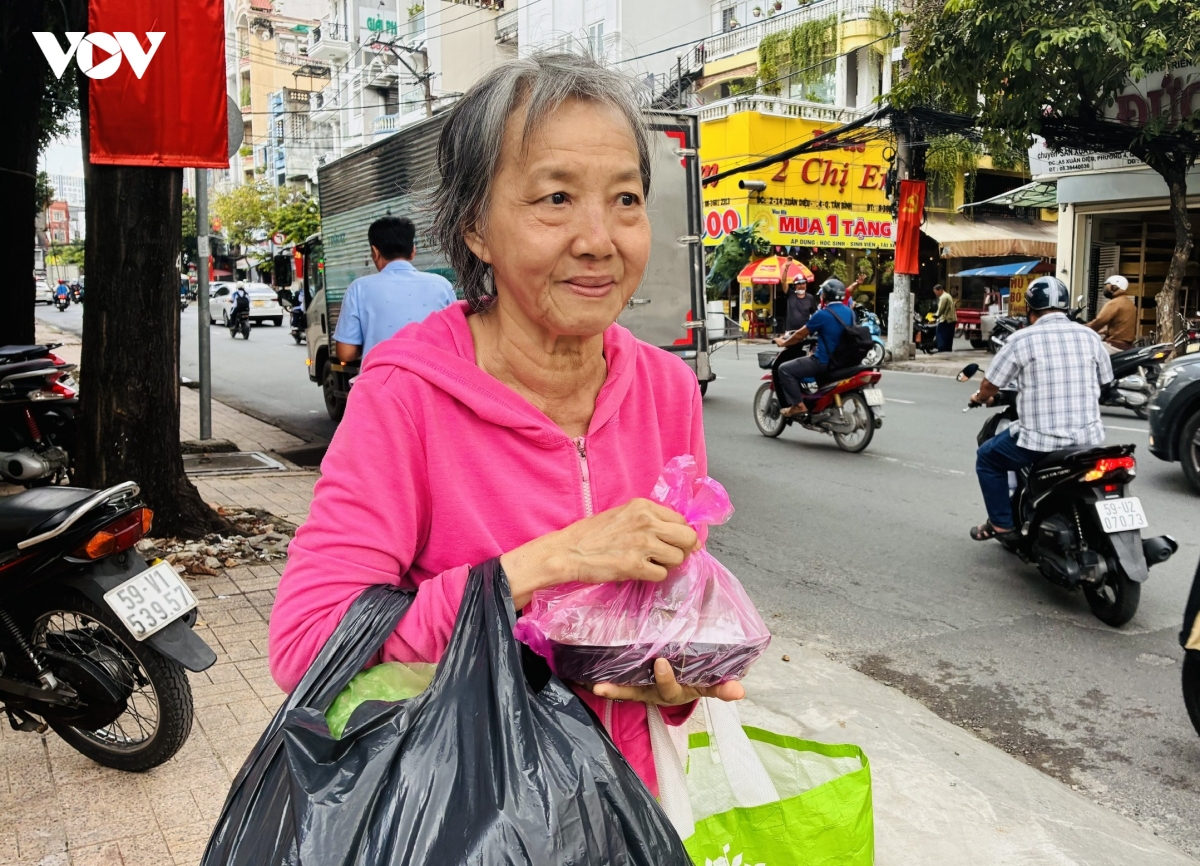  trao yeu thuong - nhan nu cuoi them mot dia chi do vi cong dong o tp.hcm hinh anh 4