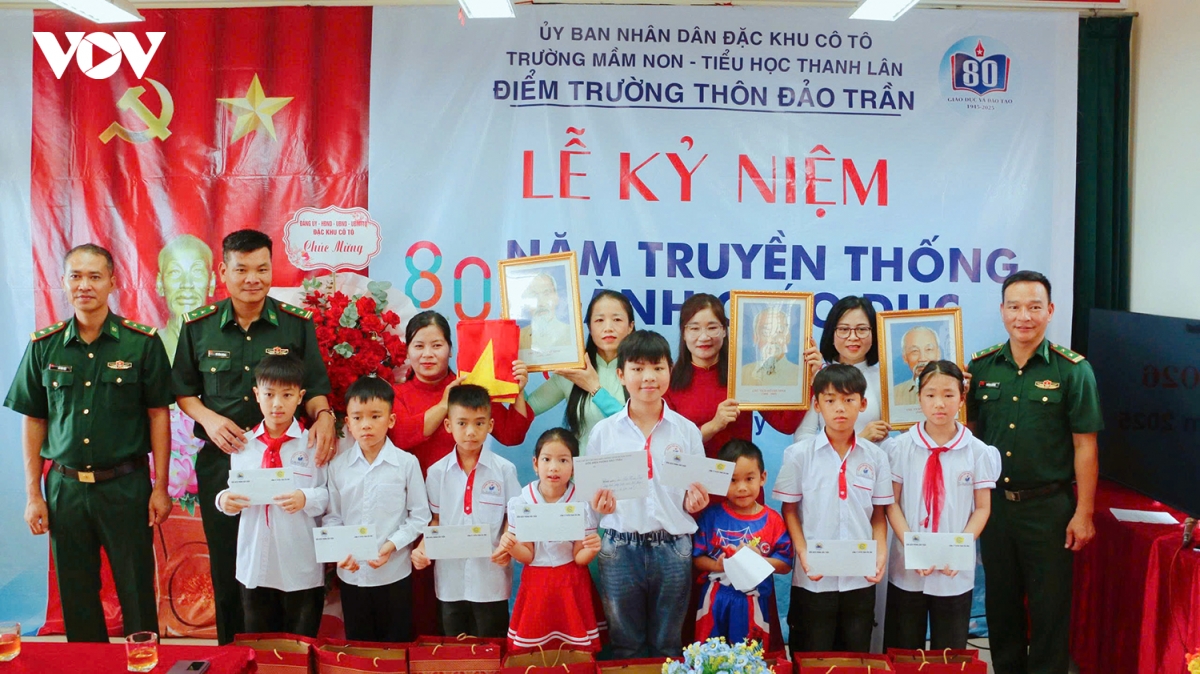 ron rang khai giang nam hoc moi tu truong sa, dac khu co to cho den pho thi hinh anh 6