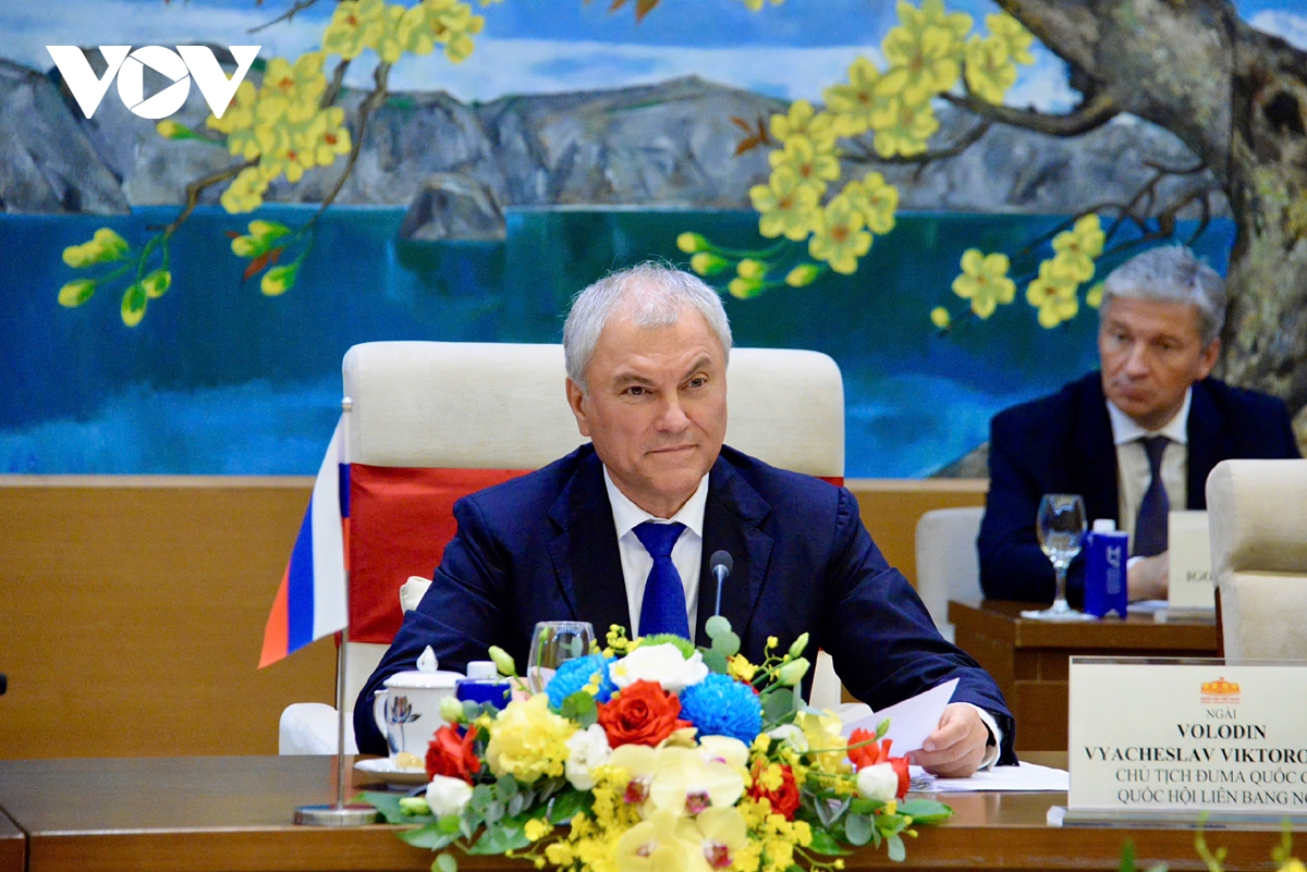 russian state duman chairman volodin warmly welcomed in hanoi on official visit picture 6