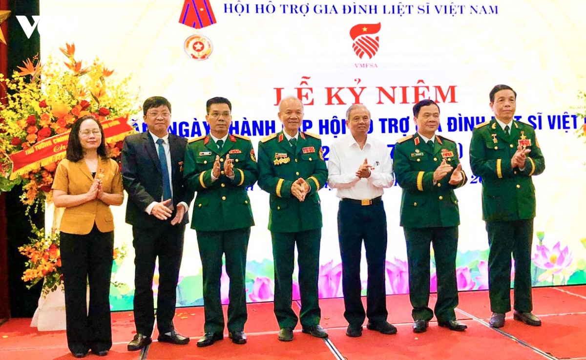 le ky niem 15 nam ngay thanh lap hoi ho tro gia dinh liet sy viet nam hinh anh 3