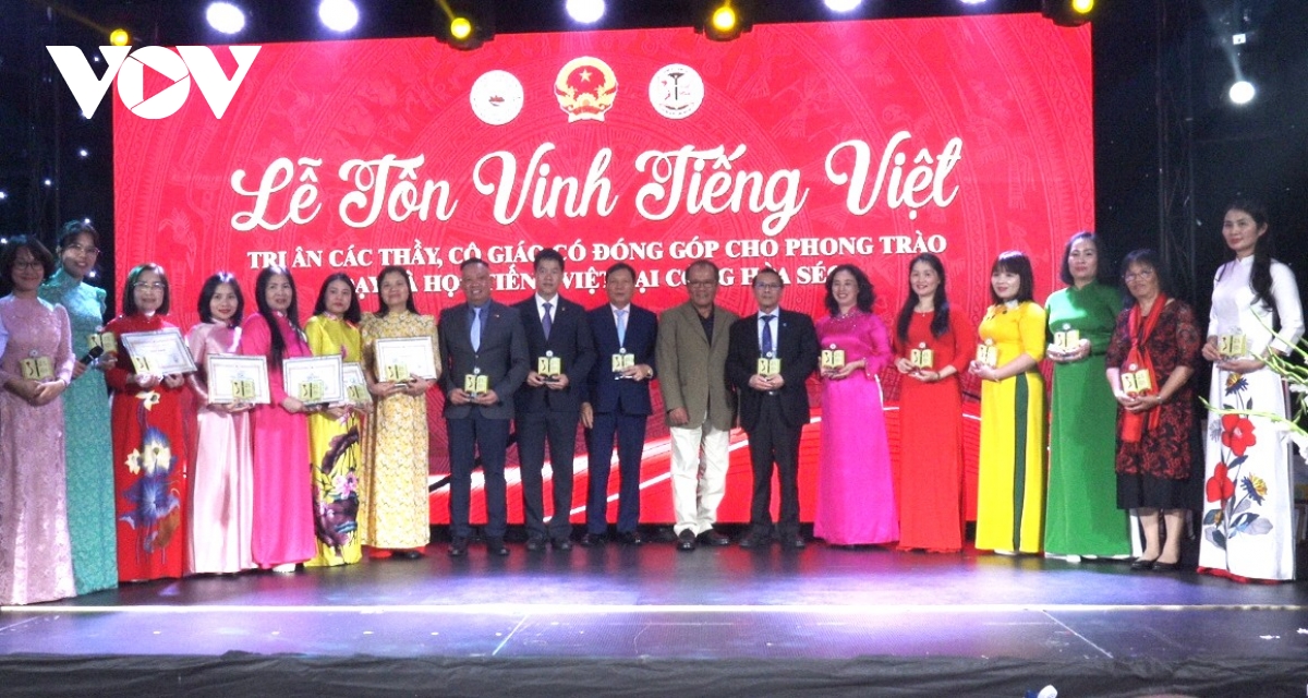 Chương trình “Tôn vinh Tiếng Việt” trong cộng đồng người Việt Nam tại Cộng hòa Séc