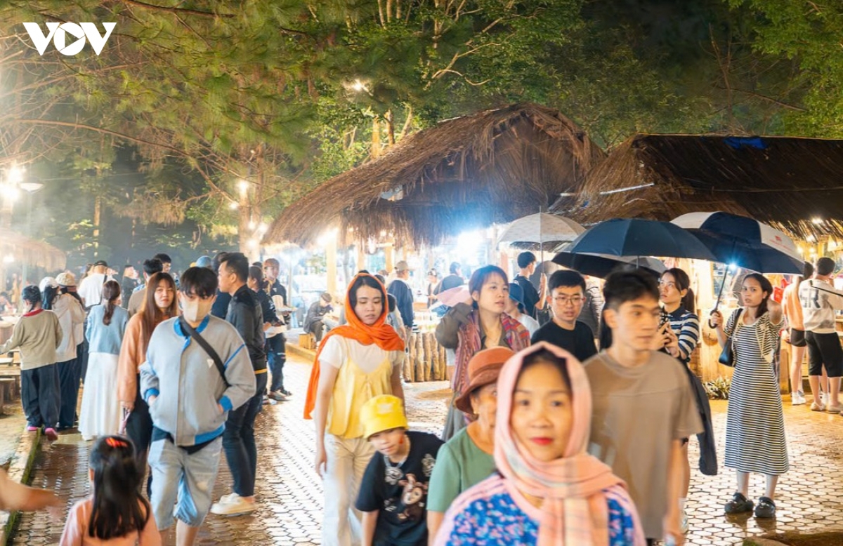 quang ngai don hon 193.000 luot khach dip le quoc khanh hinh anh 2