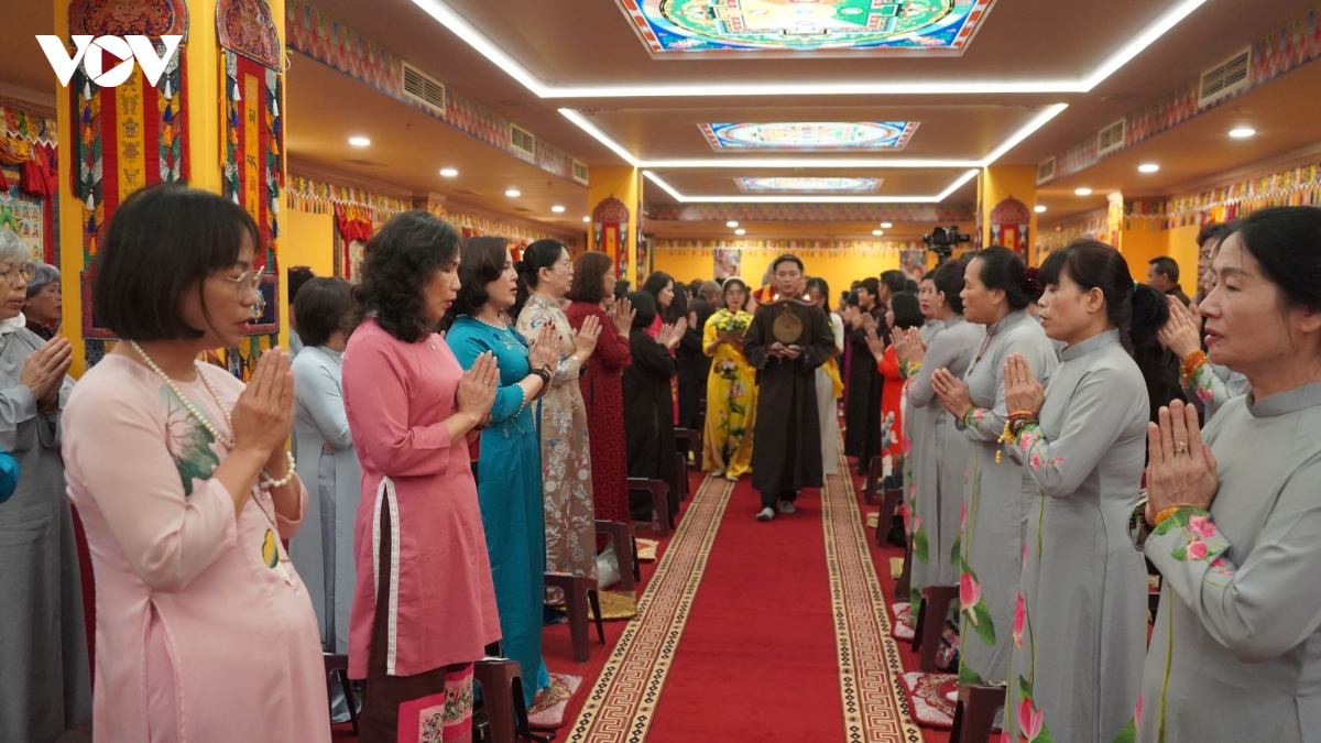 cong dong nguoi viet tai nga huong ve mua vu lan bao hieu hinh anh 3
