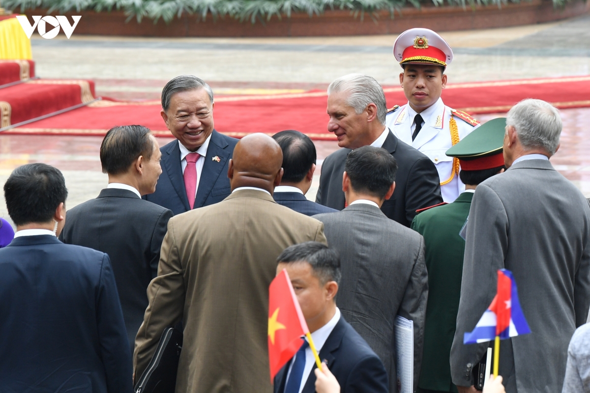 tong bi thu to lam chu tri le don bi thu thu nhat, chu tich nuoc cuba hinh anh 7