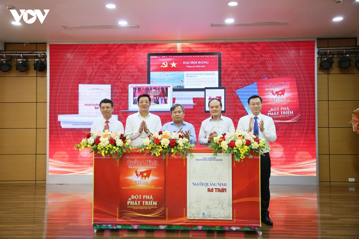 quang ninh ra mat chuyen trang, an pham chao mung Dai hoi Dang bo tinh hinh anh 2