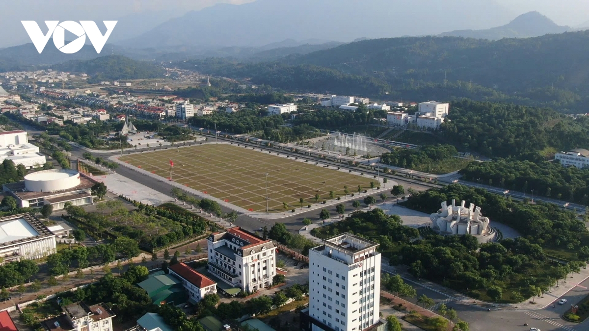 xây dựng lào cai trở thành cực tăng trưởng, trung tâm kết nối giao thương kinh tế quốc tế hình ảnh 4 xay dung lao cai tro thanh cuc tang truong, trung tam ket noi giao thuong kinh te quoc te hinh anh 4