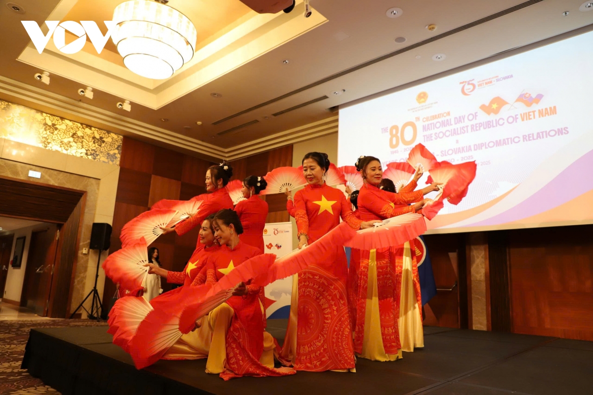 Đại sứ quán Việt Nam tại Slovakia kỷ niệm 80 năm Quốc khánh