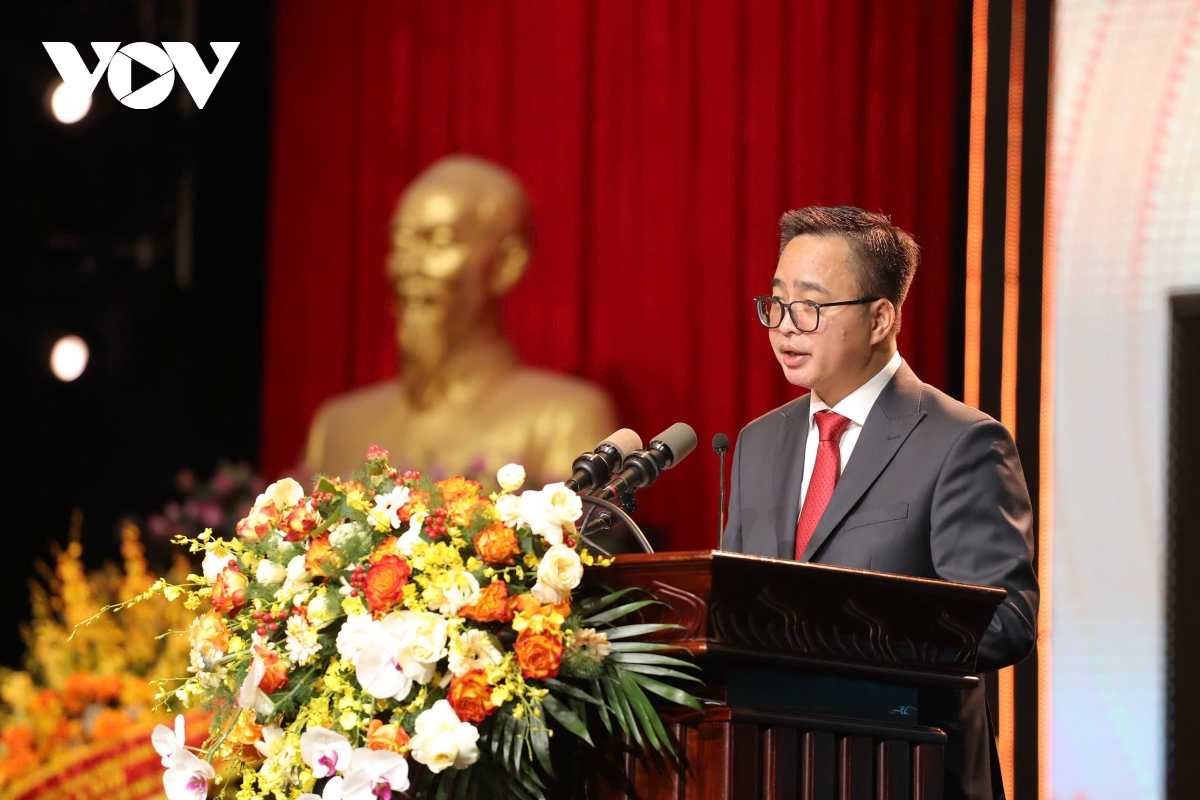 Đài tiếng nói việt nam kỷ niệm 80 năm ngày thành lập và đón nhận huân chương hồ chí minh lần thứ 3 hình ảnh 2 Dai tieng noi viet nam ky niem 80 nam ngay thanh lap va don nhan huan chuong ho chi minh lan thu 3 hinh anh 2