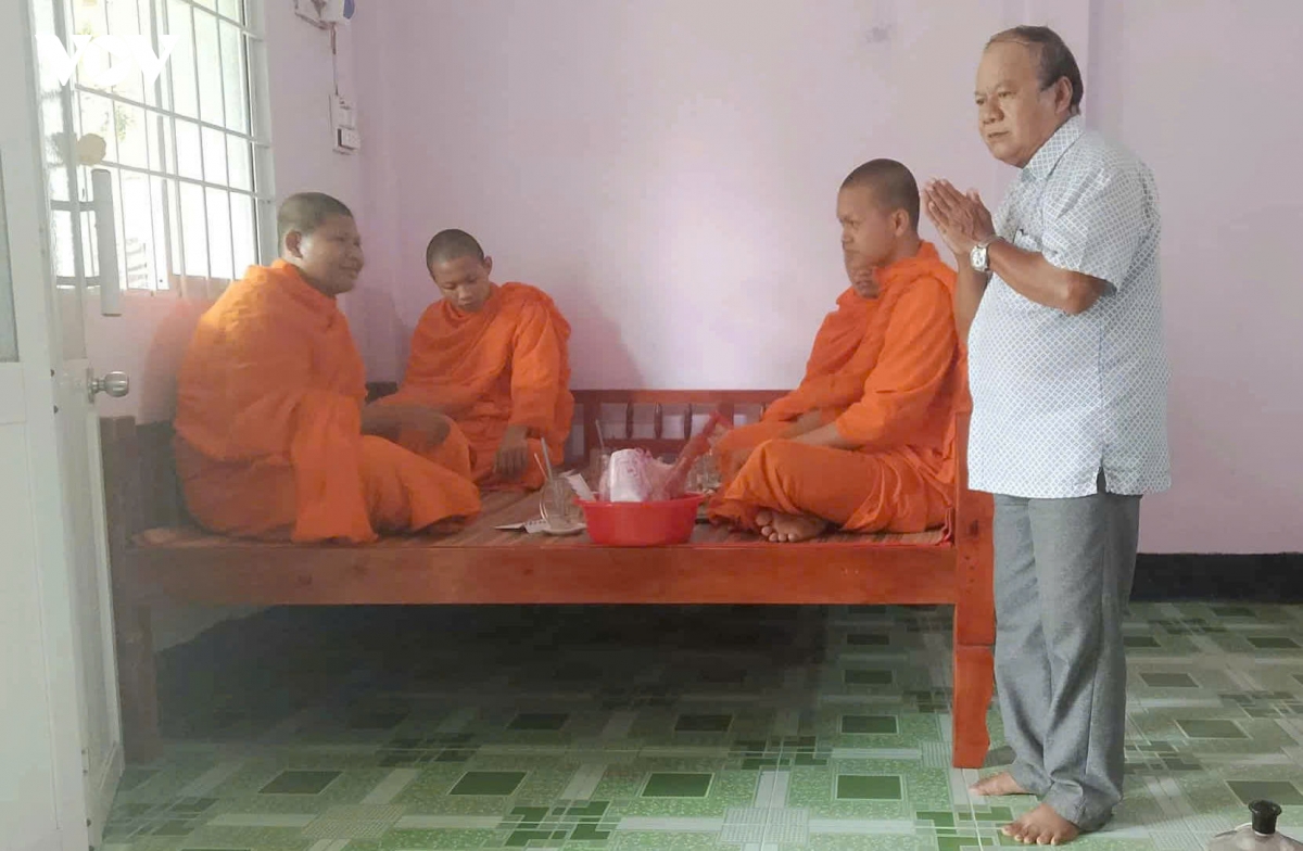 anh thach sarot nguoi gop phan giu gin va phat huy van hoa khmer hinh anh 3
