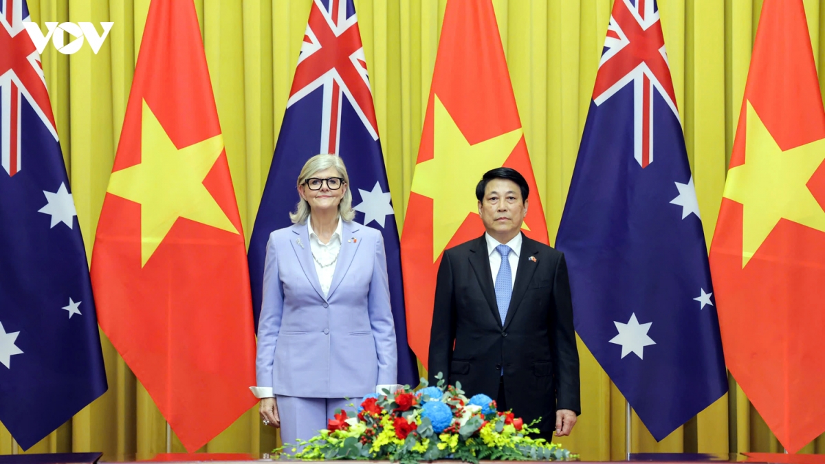 chu tich nuoc luong cuong hoi dam voi toan quyen australia sam mostyn hinh anh 3