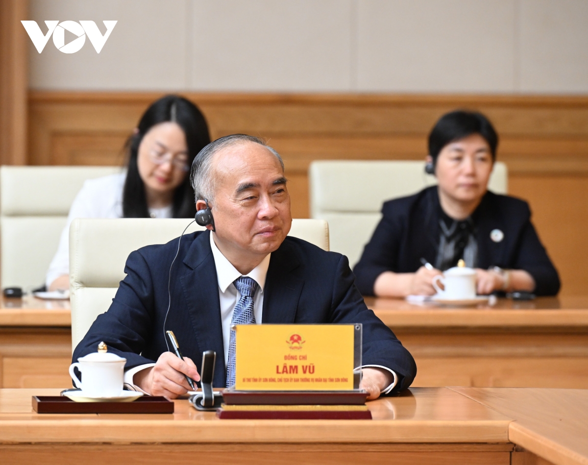 thủ tướng phạm minh chính tiếp bí thư tỉnh ủy sơn Đông, trung quốc hình ảnh 3 thu tuong pham minh chinh tiep bi thu tinh uy son Dong, trung quoc hinh anh 3