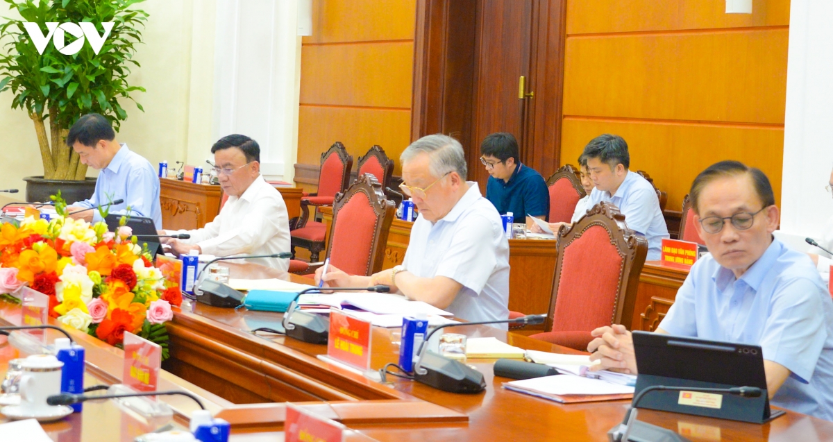 bo chinh tri cho y kien ve cong tac chuan bi Dai hoi Dang bo cac tinh hinh anh 6