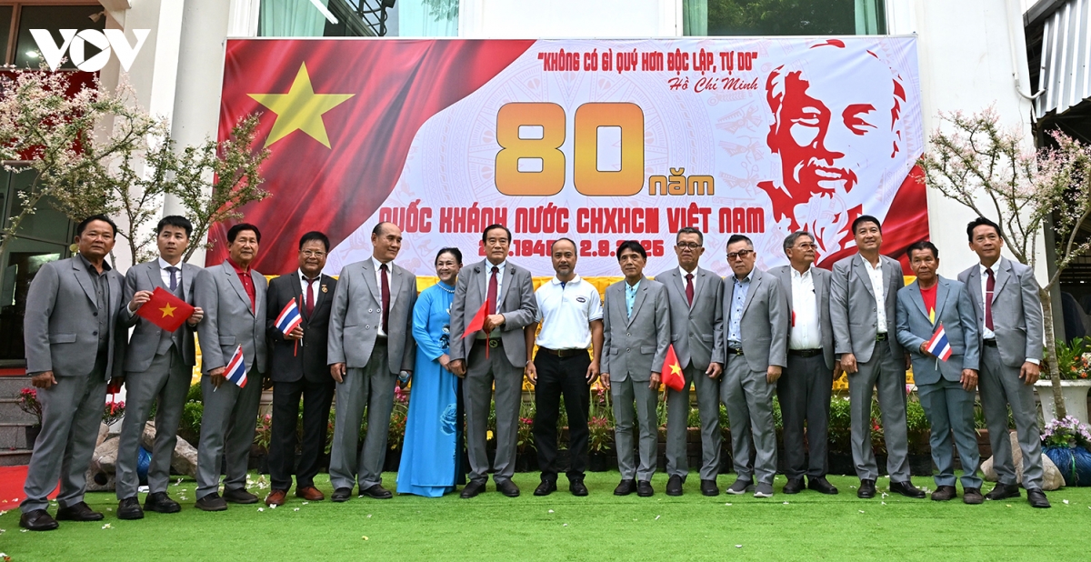  to quoc trong tim kieu bao bangkok tu hao ky niem quoc khanh viet nam hinh anh 5