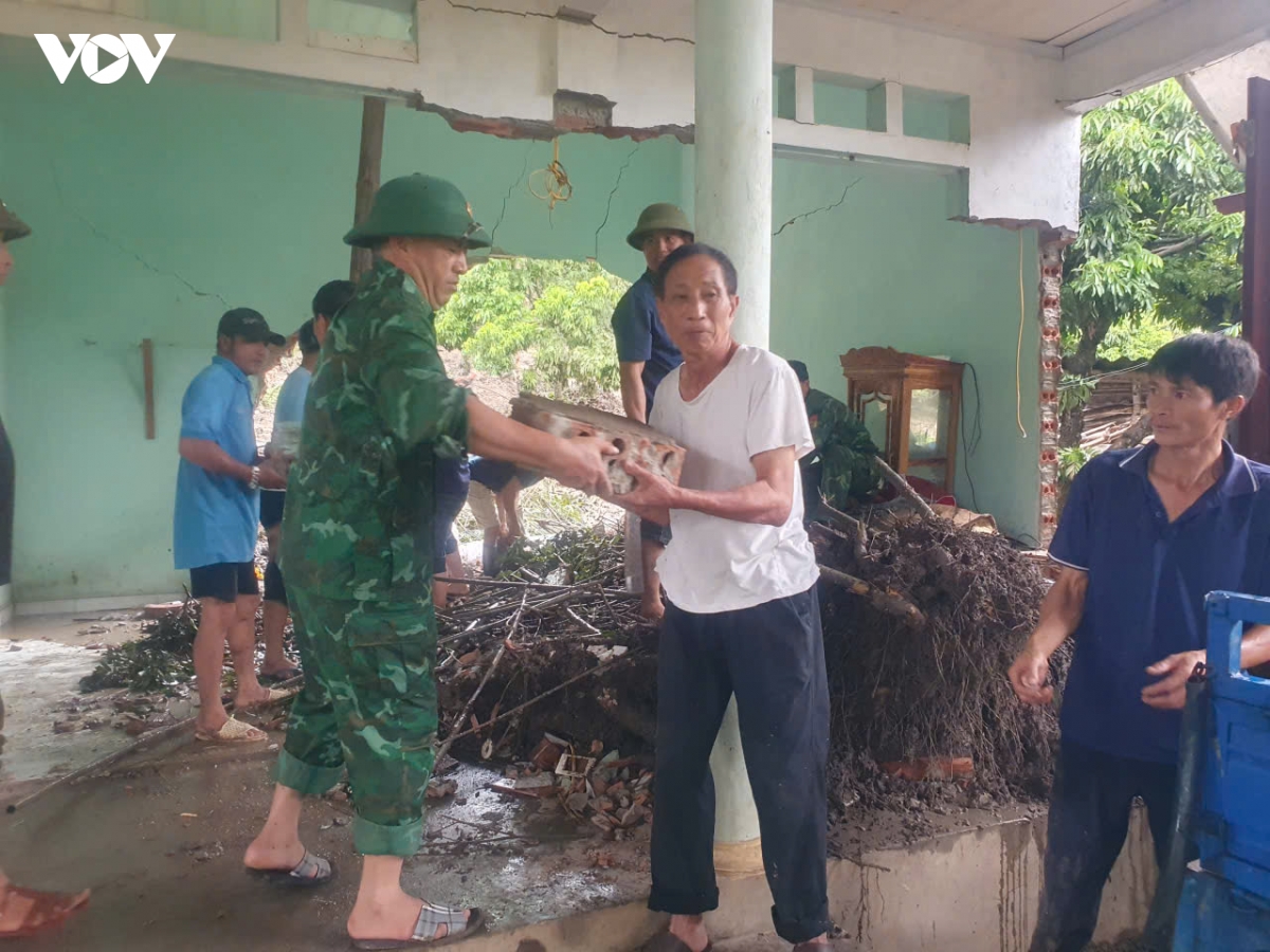 sat lo dat da do mua keo dai o son la, 1 nam thanh nien bi thuong hinh anh 4