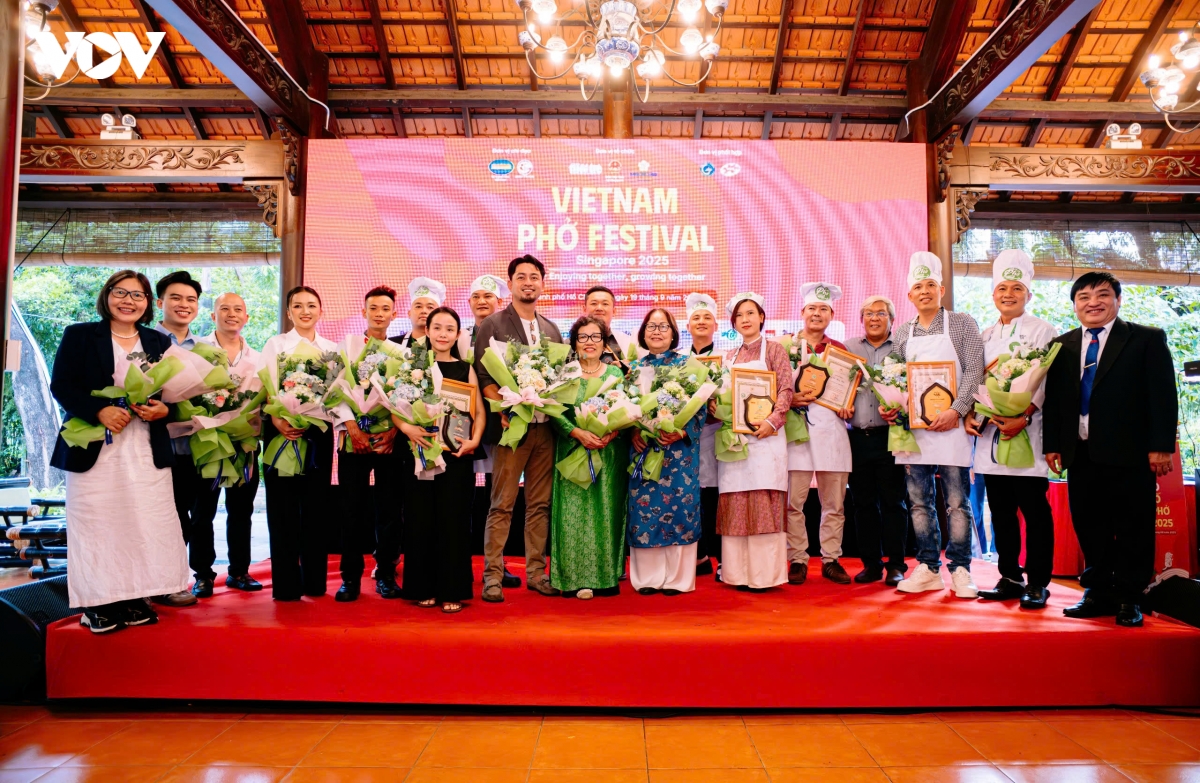 pho viet se dat chan den singapore de ket noi van hoa va hop tac thuong mai hinh anh 1