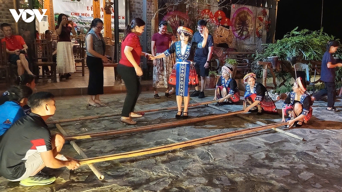 bao ton, phat huy gia tri khu danh thang quoc gia ho ba be de phat trien du lich hinh anh 4