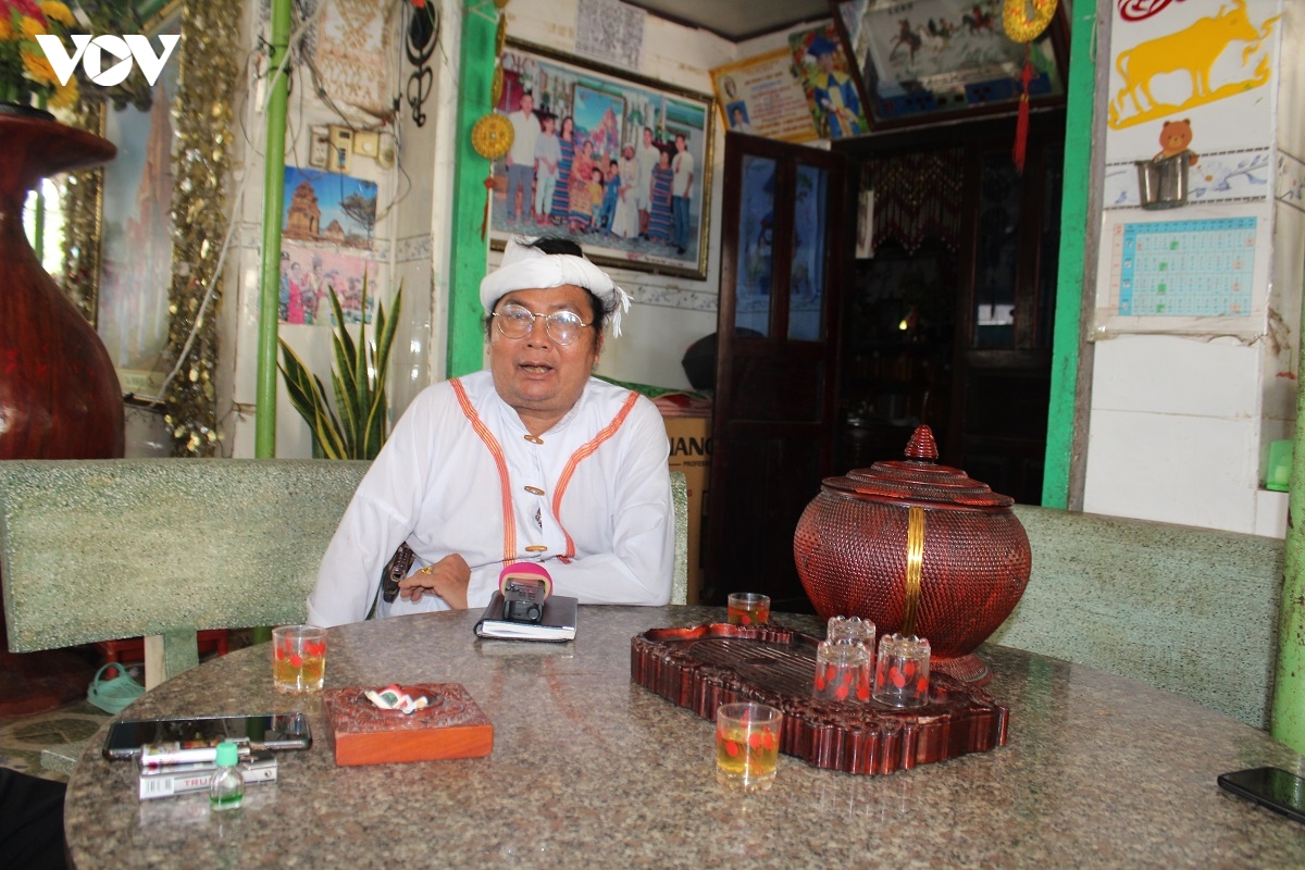 Doc dao nghe thuat hat ngam ariya cua nguoi cham hinh anh 1