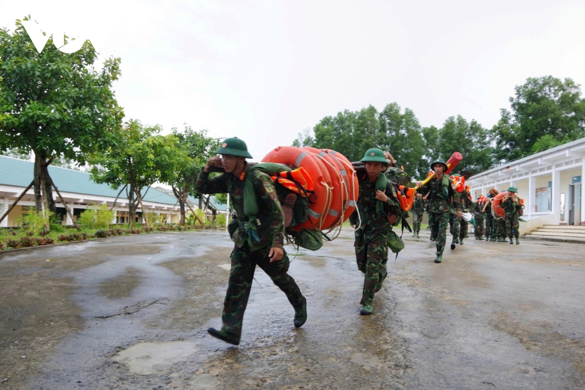 Quảng Trị còn 73 tàu cá trên biển, nhiều nơi mưa lớn trước bão số 10