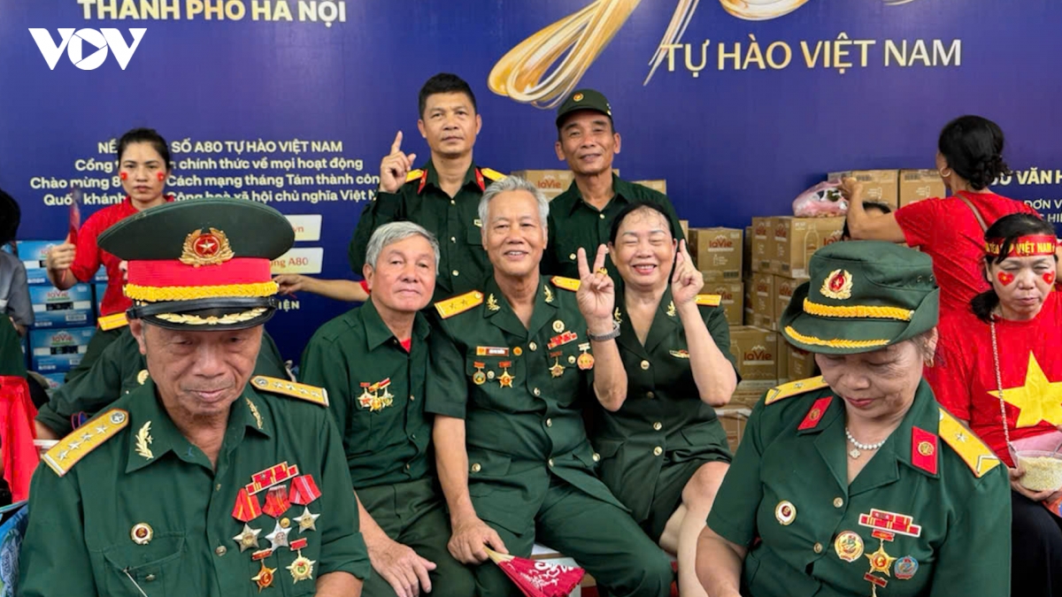 nguoi dan doi nang mua giu cho cho xem dieu binh 80 nam quoc khanh 2 9 hinh anh 8