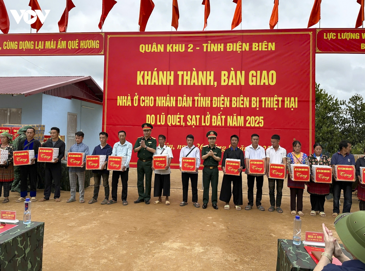 niem vui don nha moi o vung lu Dien bien hinh anh 3