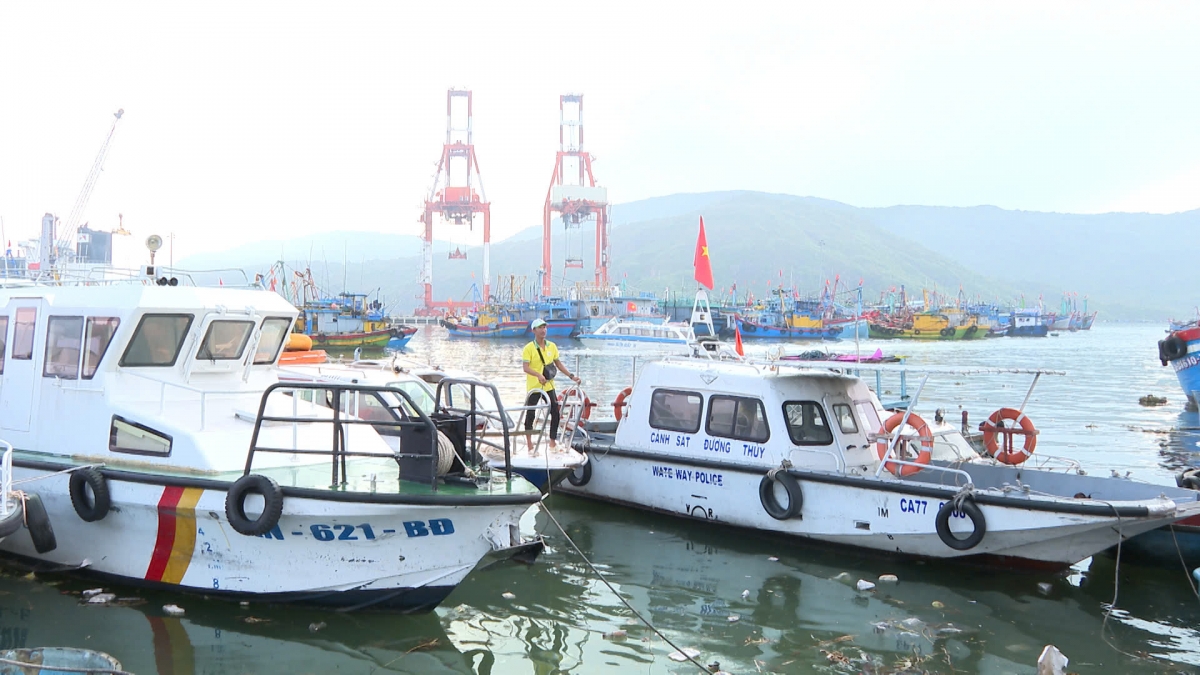 ngu dan xa dao nhon chau duoc thi, cap giay phep lai xe hang a1 mien phi hinh anh 1