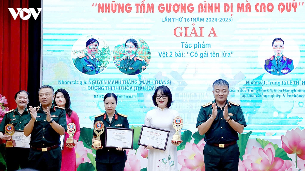 trao giai cuoc thi viet nhung tam guong binh di ma cao quy lan thu 16 hinh anh 4