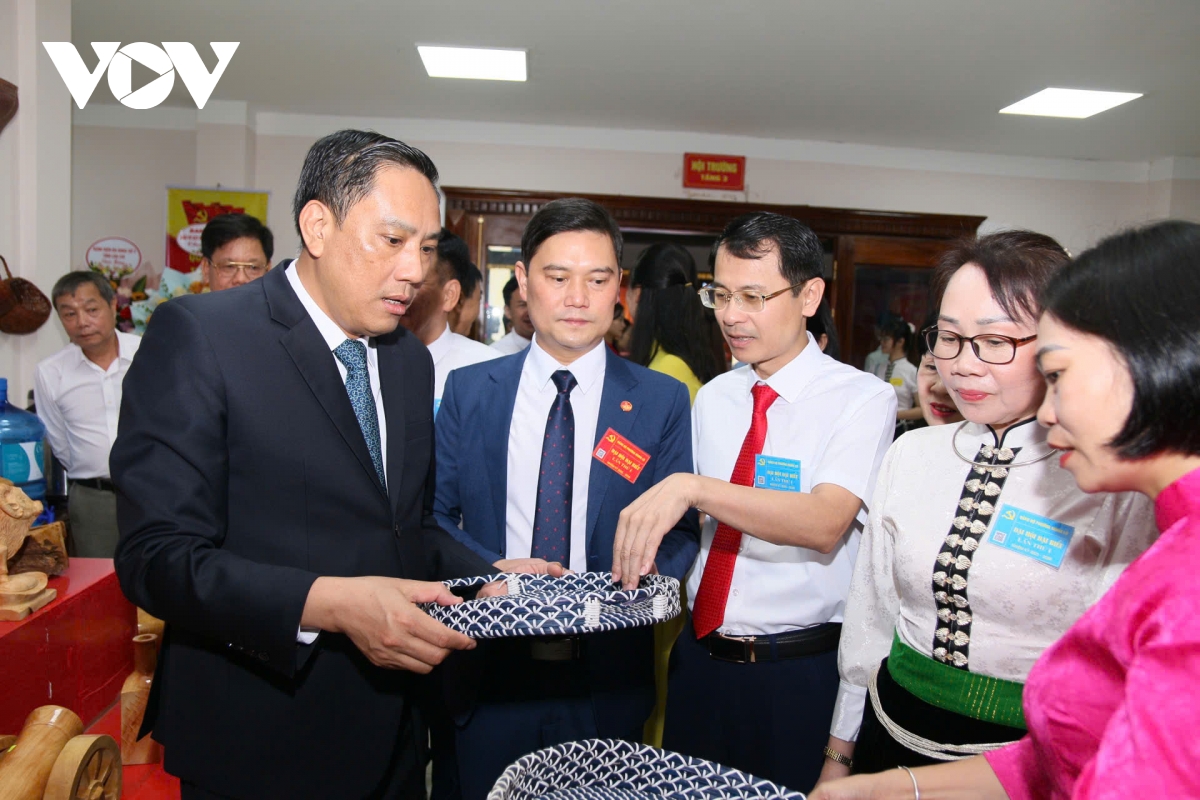 xây dựng lào cai trở thành cực tăng trưởng, trung tâm kết nối giao thương kinh tế quốc tế hình ảnh 7 xay dung lao cai tro thanh cuc tang truong, trung tam ket noi giao thuong kinh te quoc te hinh anh 7