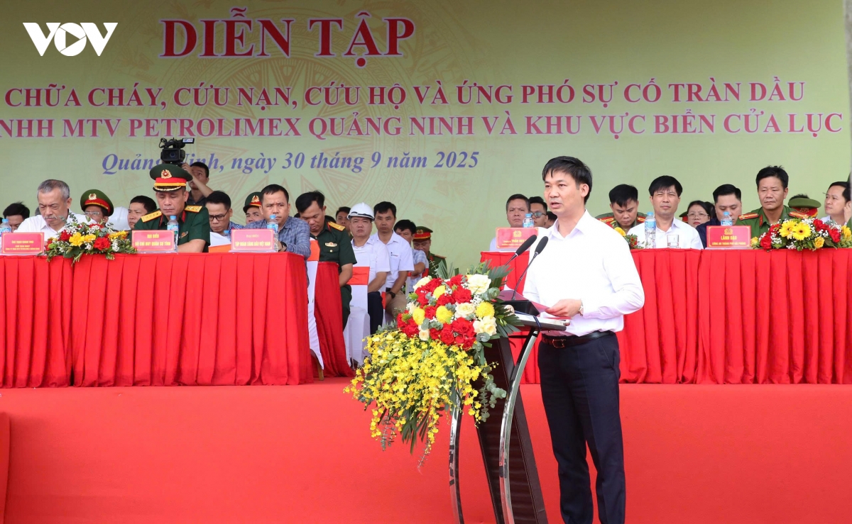 quang ninh dien tap quy mo lon phuong an chua chay va cuu nan khu vuc bien cua luc hinh anh 1