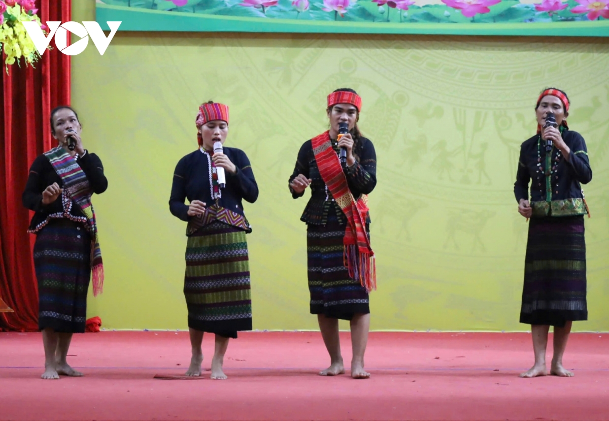អភិរក្សបេតិកភណ្ឌវប្បធម៌ Bru - Van Kieu ជិតរូបភាពអភិវឌ្ឍន៍ទេសចរណ៍សហគមន៍ ៥