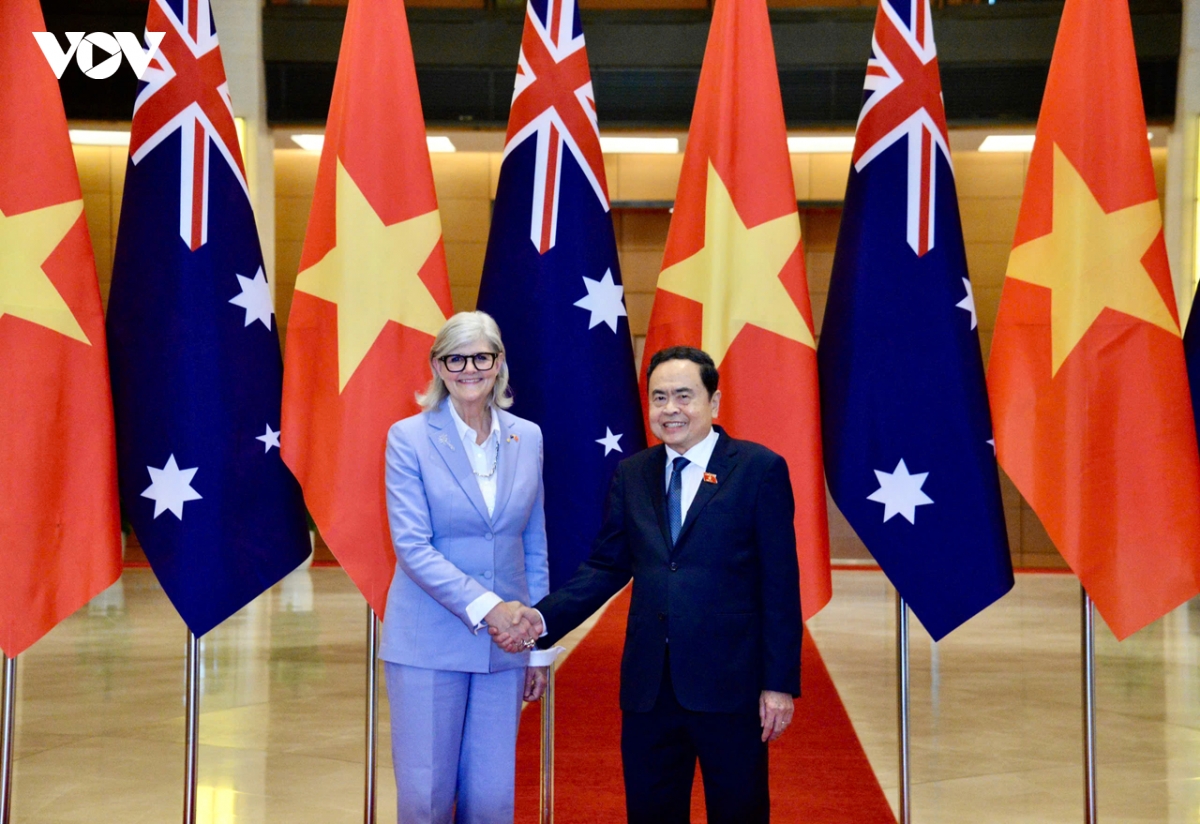 chu tich quoc hoi tran thanh man hoi kien toan quyen australia sam mostyn hinh anh 5