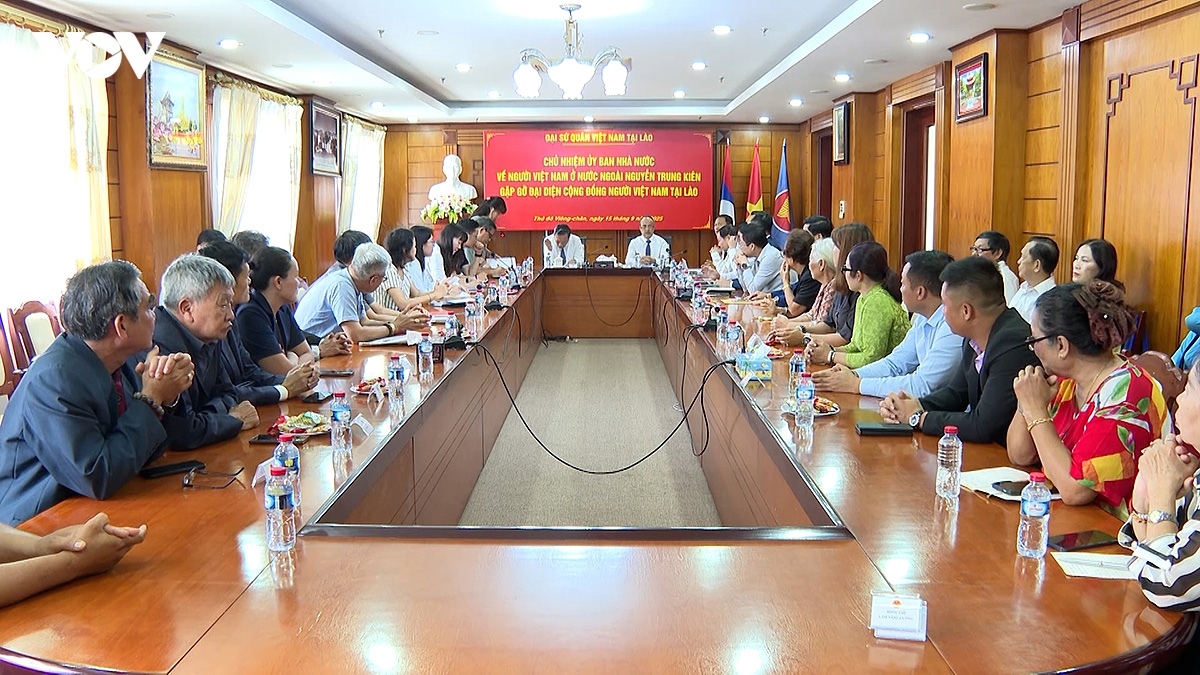 cong dong nguoi viet tai lao luon huong ve que huong dat nuoc hinh anh 2