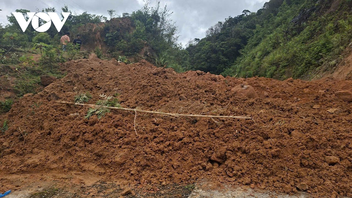 Quảng Trị: Nhiều tuyến giao thông miền núi bị sạt lở