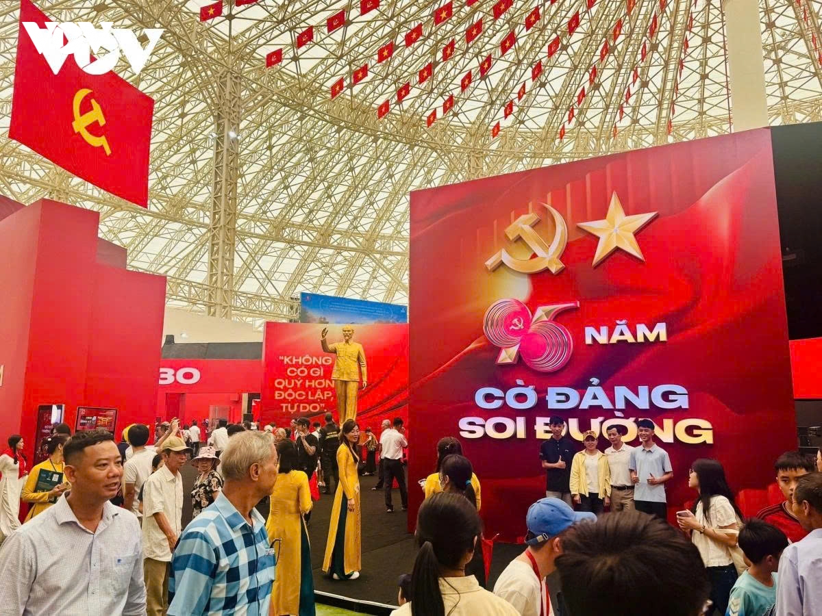 keo dai thoi gian trien lam 80 nam hanh trinh Doc lap-tu do-hanh phuc den ngay 15 9 hinh anh 1
