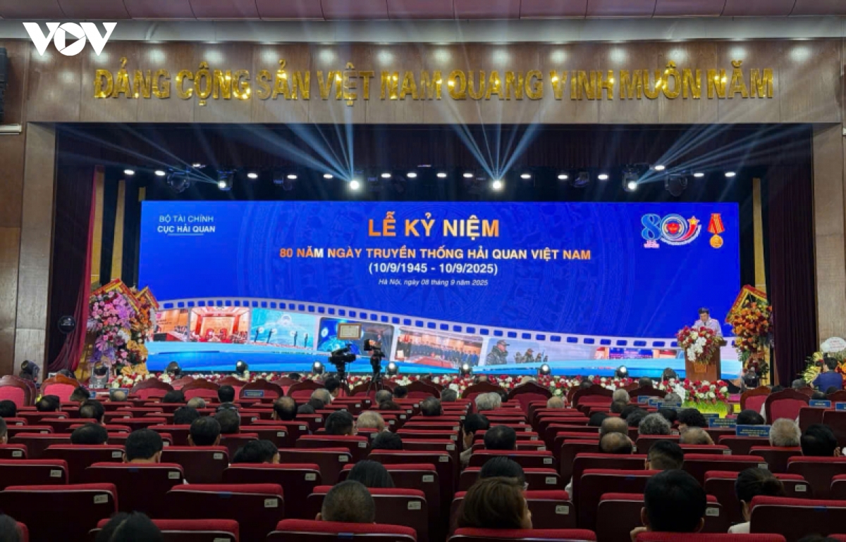 hai quan viet nam khang dinh vai tro nong cot gac cua nen kinh te quoc gia hinh anh 1