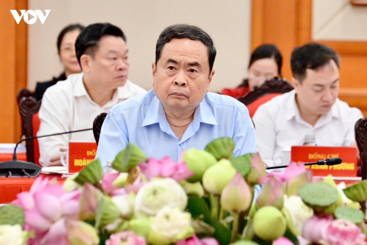 tong bi thu to lam lam viec voi ban thuong vu Dang uy quoc hoi hinh anh 3