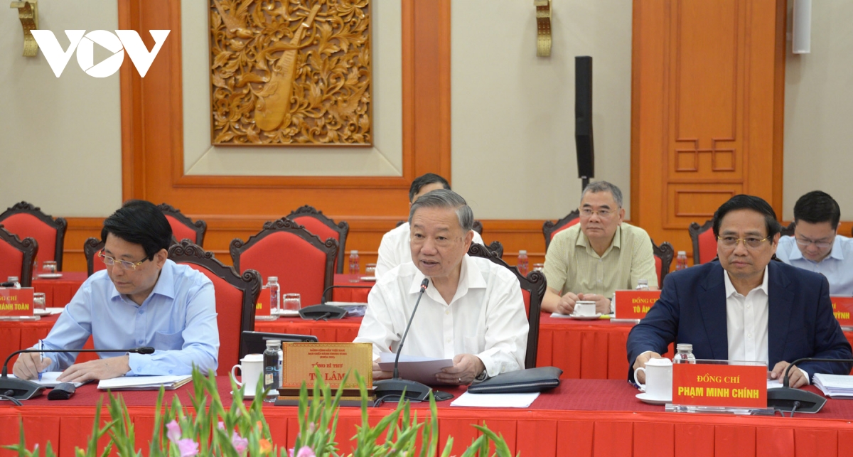 Bộ Chính trị làm việc với Ban Thường vụ Đảng ủy các cơ quan Đảng Trung ương