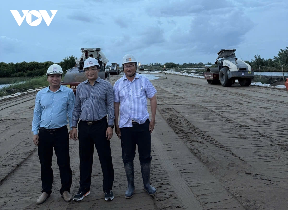 Lãnh đạo Ban QLDA Mỹ Thuận Lãnh đạo Ban QLDA Mỹ Thuận