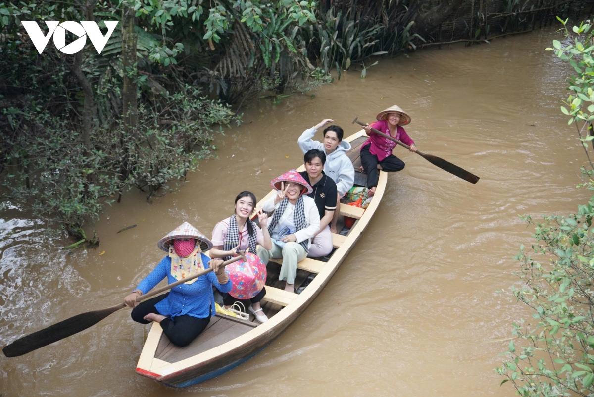 Đồng Tháp - Vĩnh Long: Khách du lịch dịp 2/9 tăng nhiều lần, giá cả ổn định