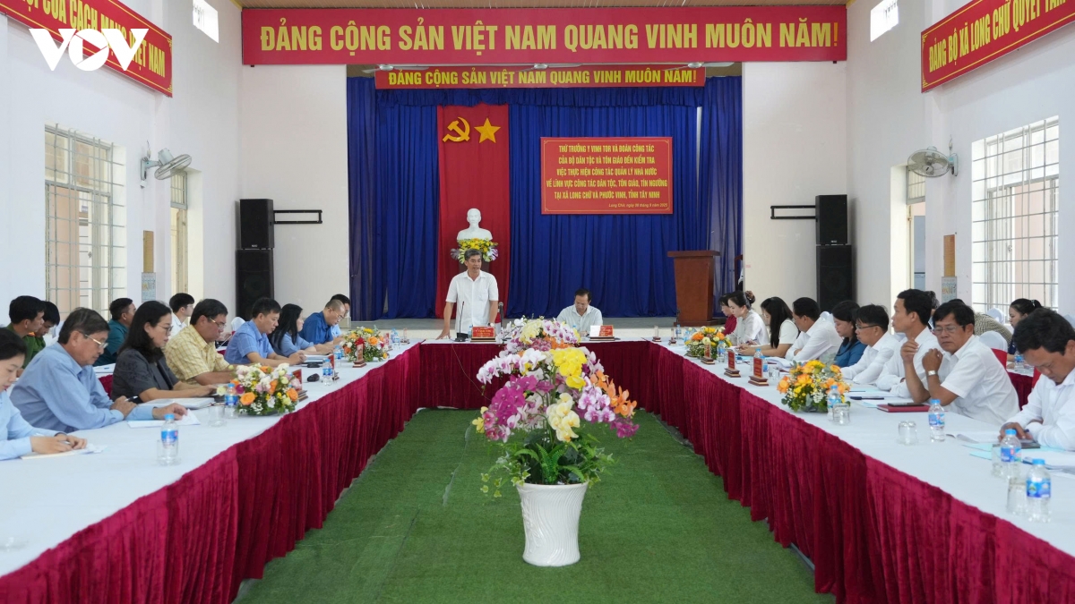 phat huy vai tro nguoi dan toc co uy tin, cung co doan ket vung bien tay ninh hinh anh 1