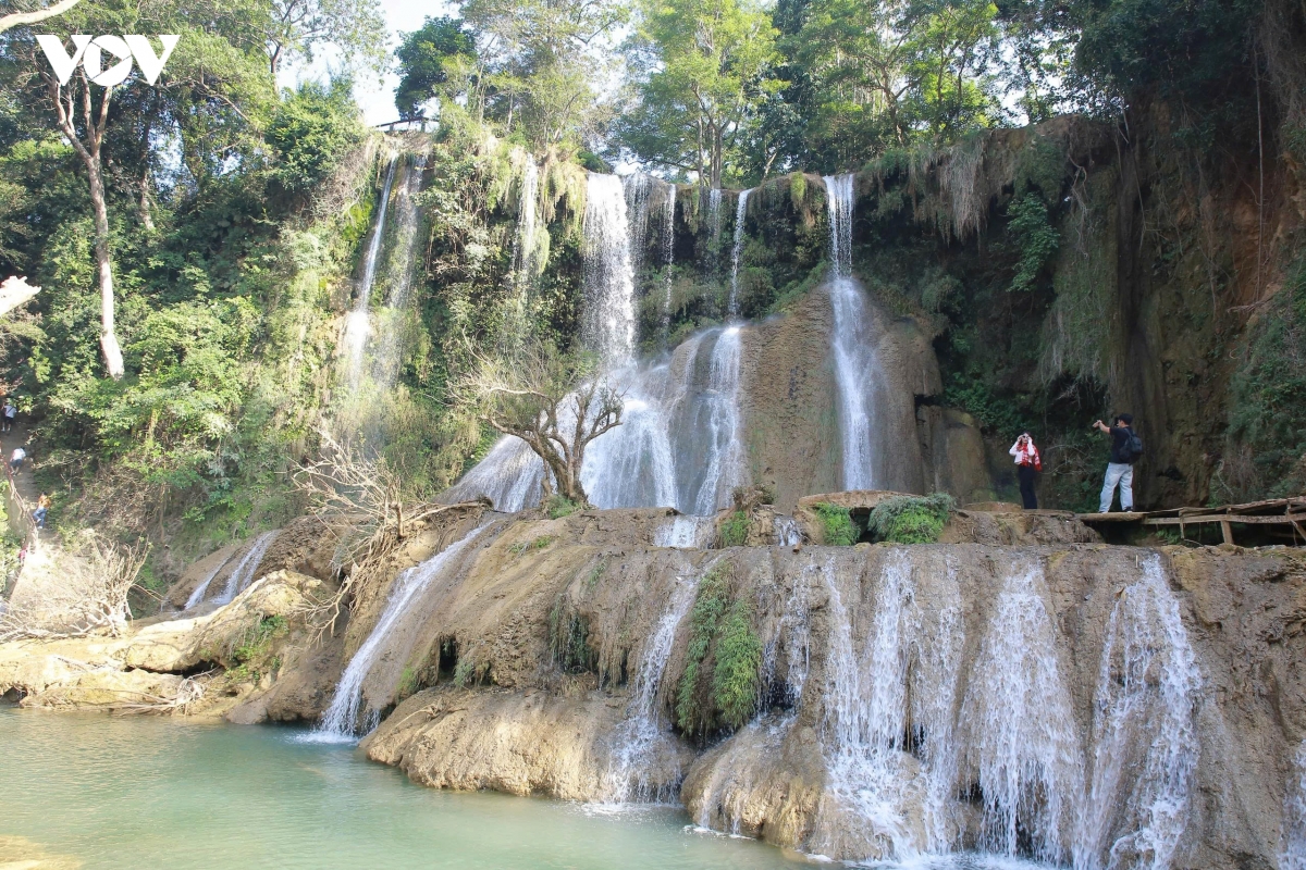 son la khang dinh vi the diem den an toan, hap dan hinh anh 3