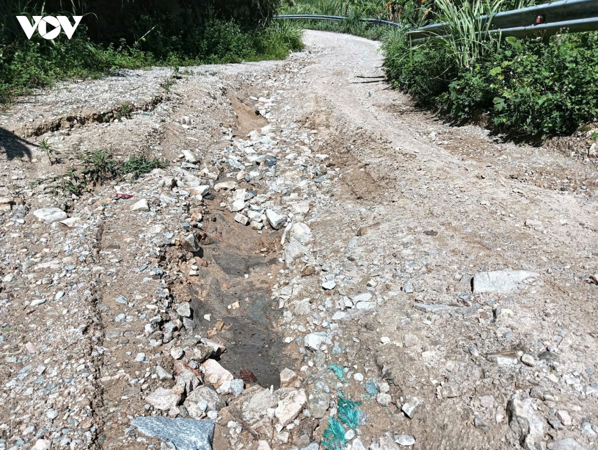 quang ngai de nghi thuy dien Dak Drinh som hoan thanh duong tranh ngap hinh anh 1