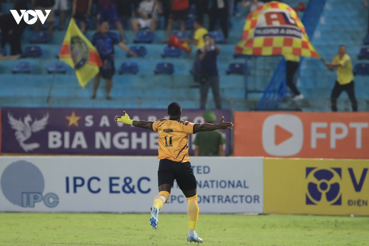 ket qua bong da toi 26-9 ha noi fc nguoc dong thang kich tinh truoc thanh hoa hinh anh 8